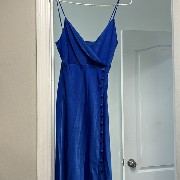 Dress - Picture 2 of 3